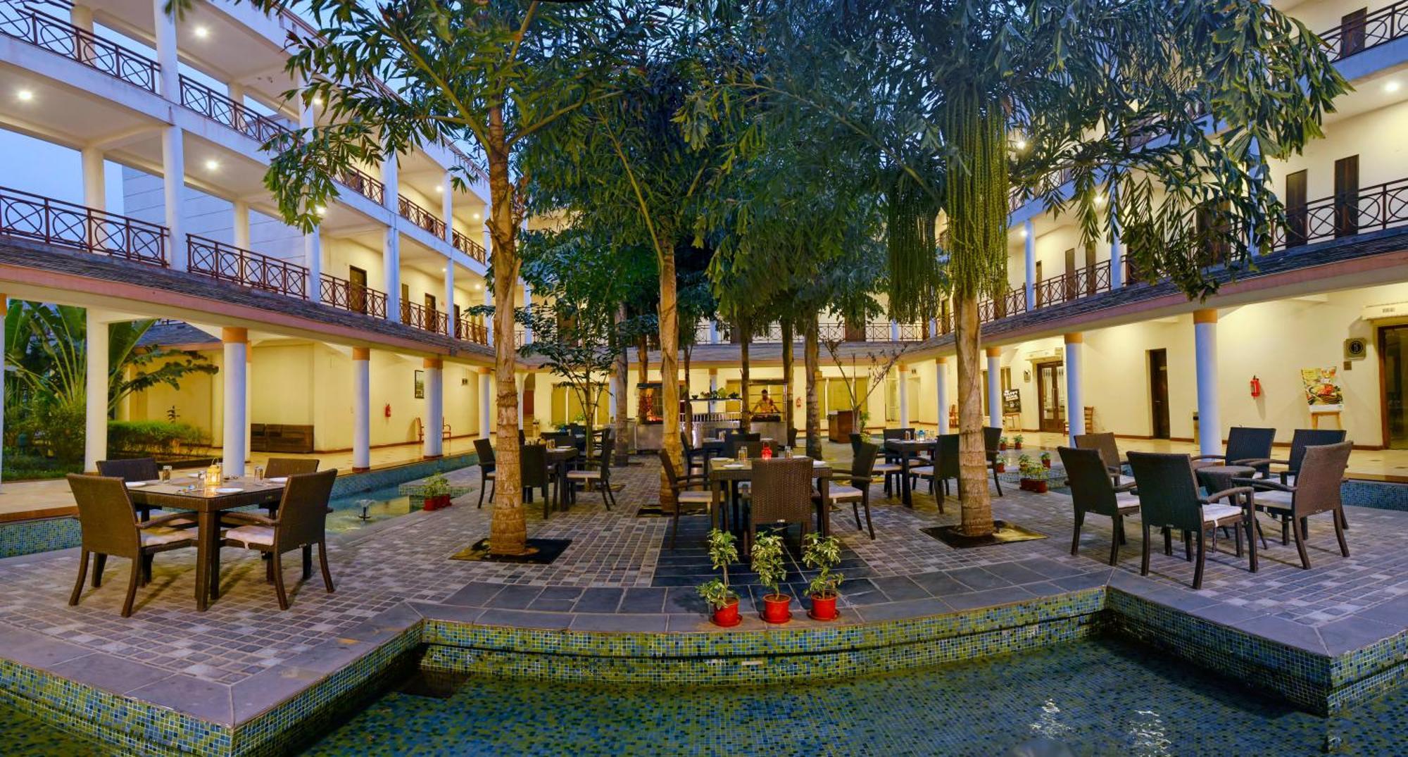 Treehouse Hotel Club & Spa Dharuhera Ngoại thất bức ảnh