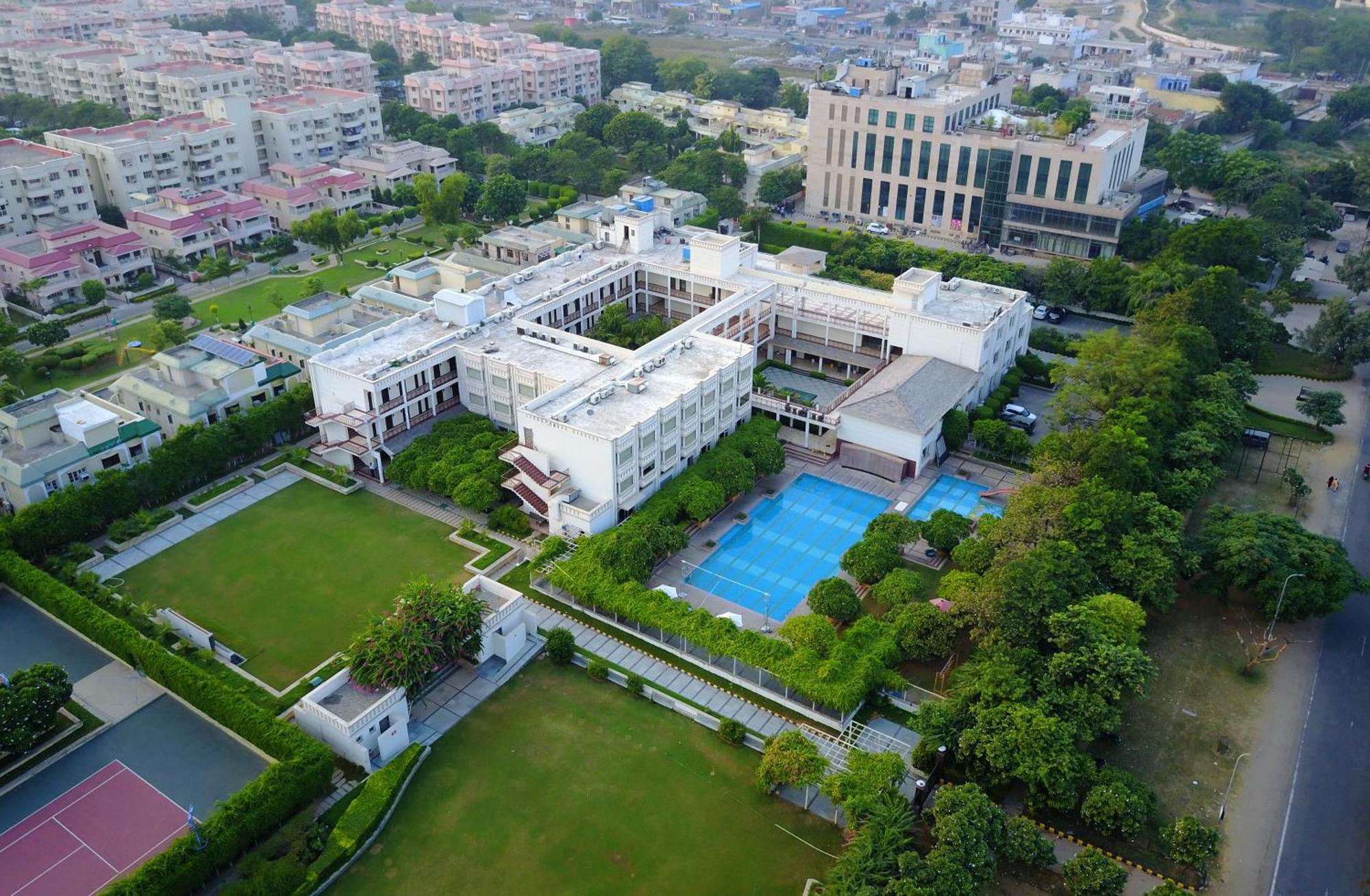 Treehouse Hotel Club & Spa Dharuhera Ngoại thất bức ảnh