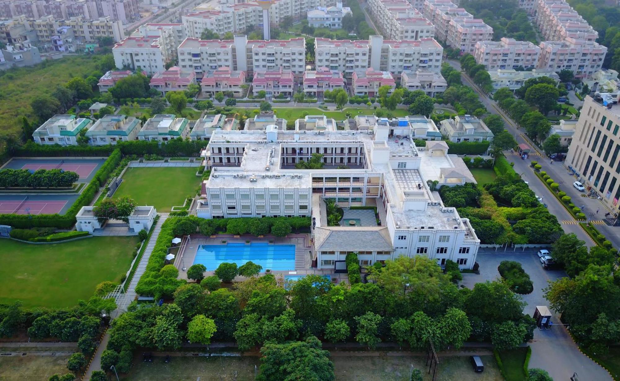 Treehouse Hotel Club & Spa Dharuhera Ngoại thất bức ảnh